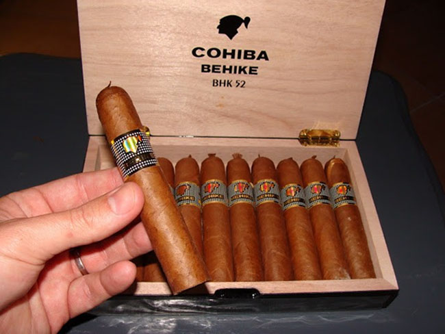 Xì gà Cohiba habana là dòng sản phẩm phân khúc cao