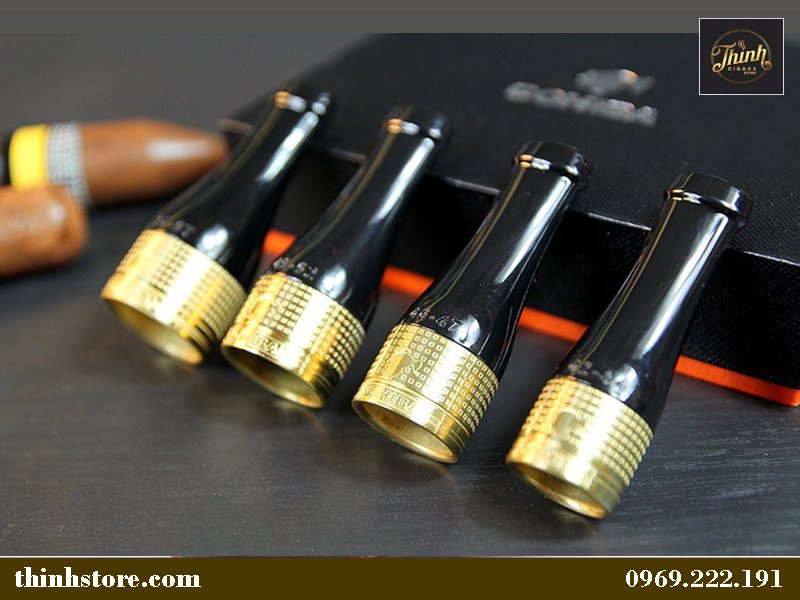 Tẩu hút xì gà Cohiba